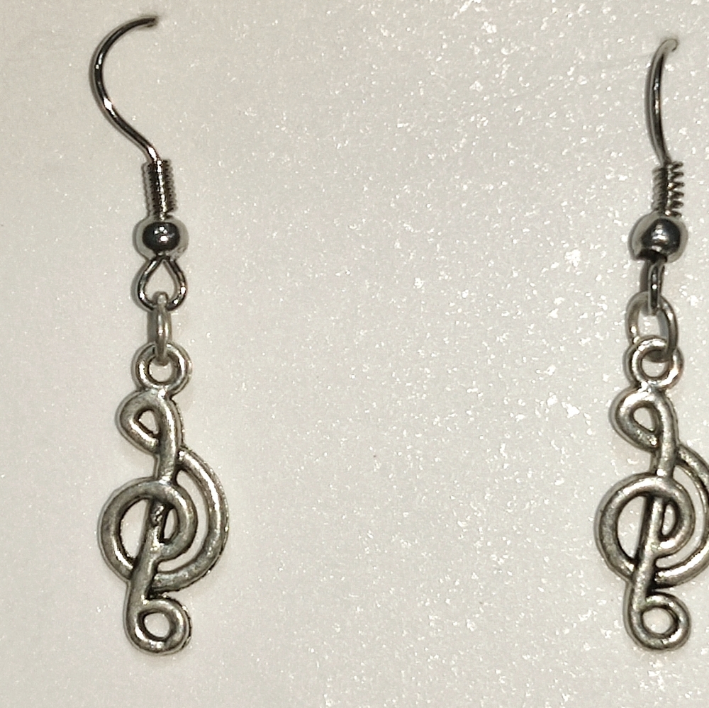 Musical note earrings
